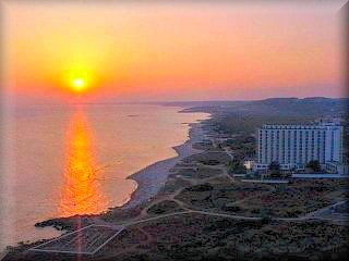 Son Bou, a view of the most beautiful sunset on the island of Menorca, which also features a viewpoint that is a wonder for walking.